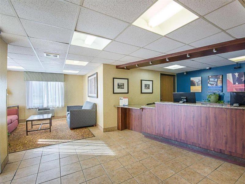 Motel 6-Moline, Il Bagian luar foto