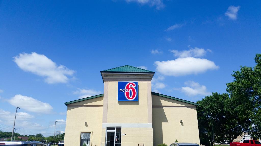 Motel 6-Moline, Il Bagian luar foto