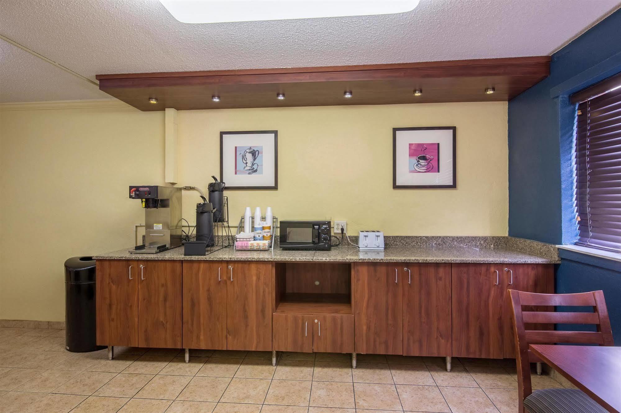 Motel 6-Moline, Il Bagian luar foto
