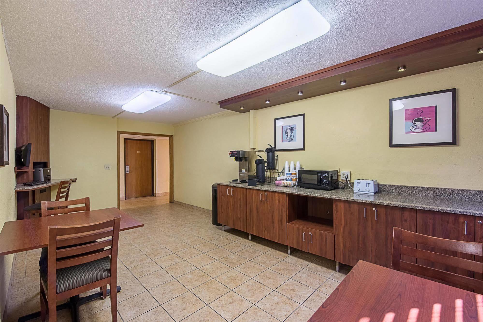 Motel 6-Moline, Il Bagian luar foto