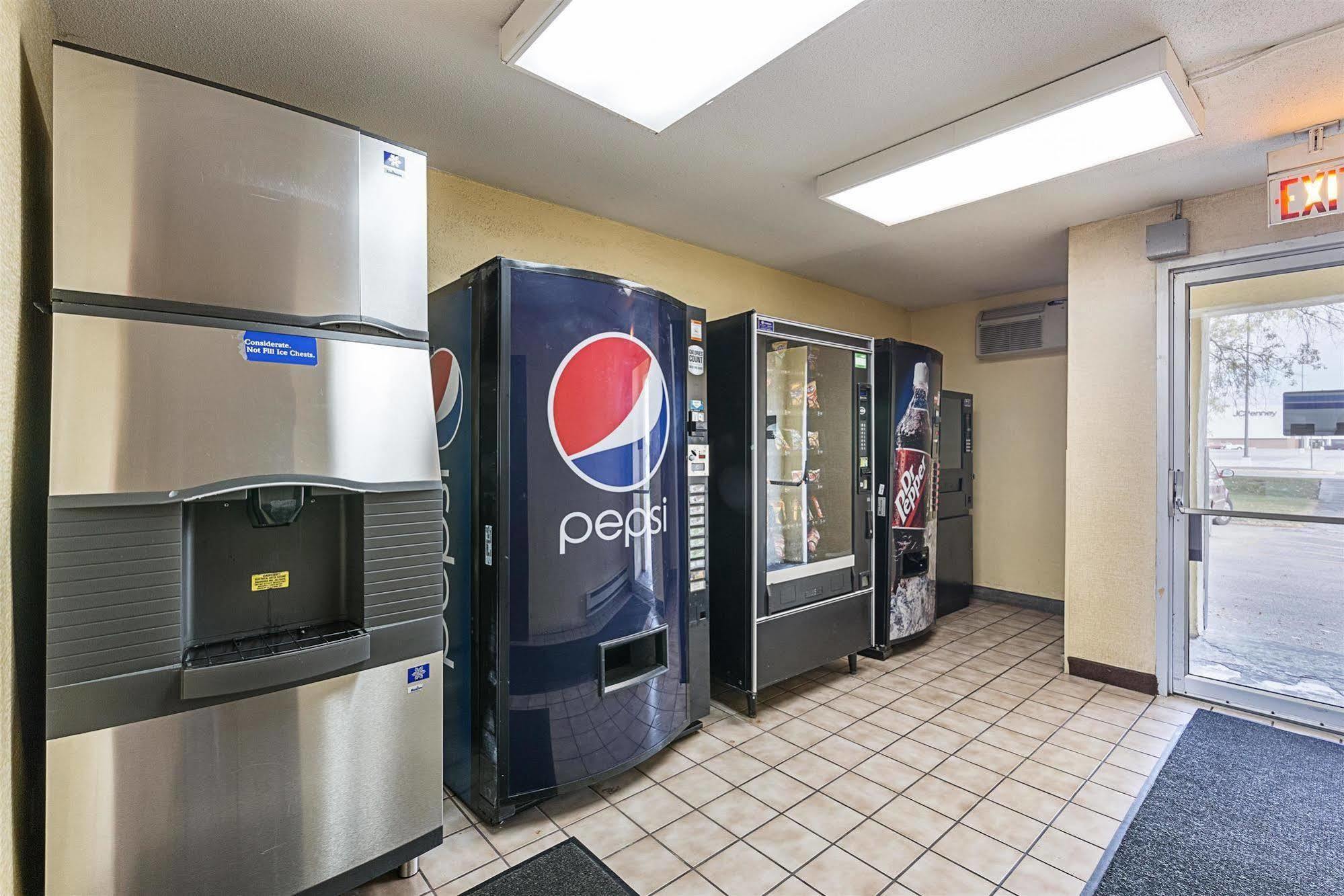 Motel 6-Moline, Il Bagian luar foto