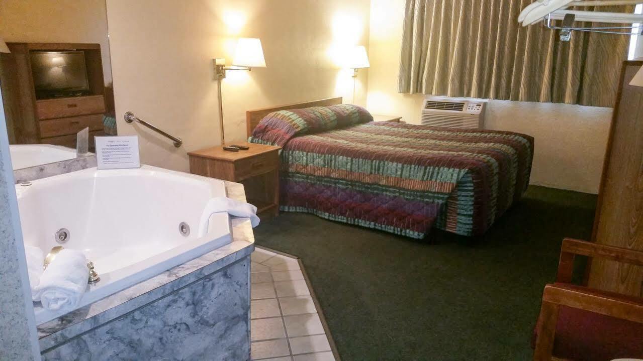 Motel 6-Moline, Il Bagian luar foto